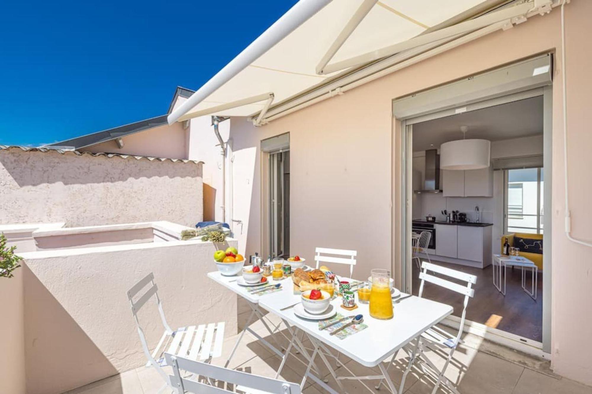Spitalieri- Sunny Terrace With View -New Apartment Nice Exterior photo